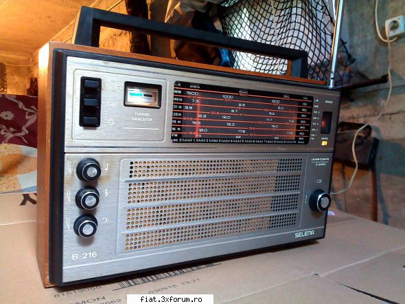 radiouri adaug radio selena aspect estetic nou tehnic este insa aude ffff incet, are nevoie revizie